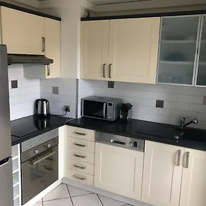 https://logement-entier-grenoble-vu-sur-la-bastille.hotels-rhonealpes.com
